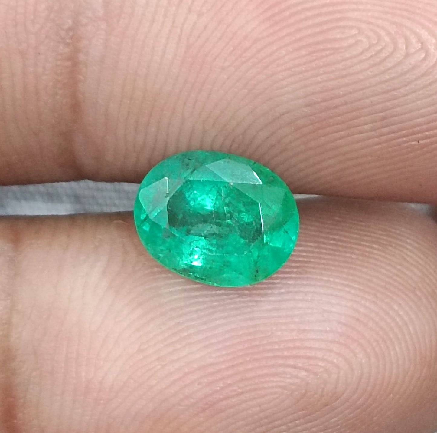 GSI Certified 1.90ct Vivid Medium Green Emerald, 100% Natural Gemstone