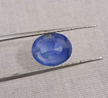 GSI Certified 2.27ct Blue Ceylon Sapphire, 100% Natural Gemstone