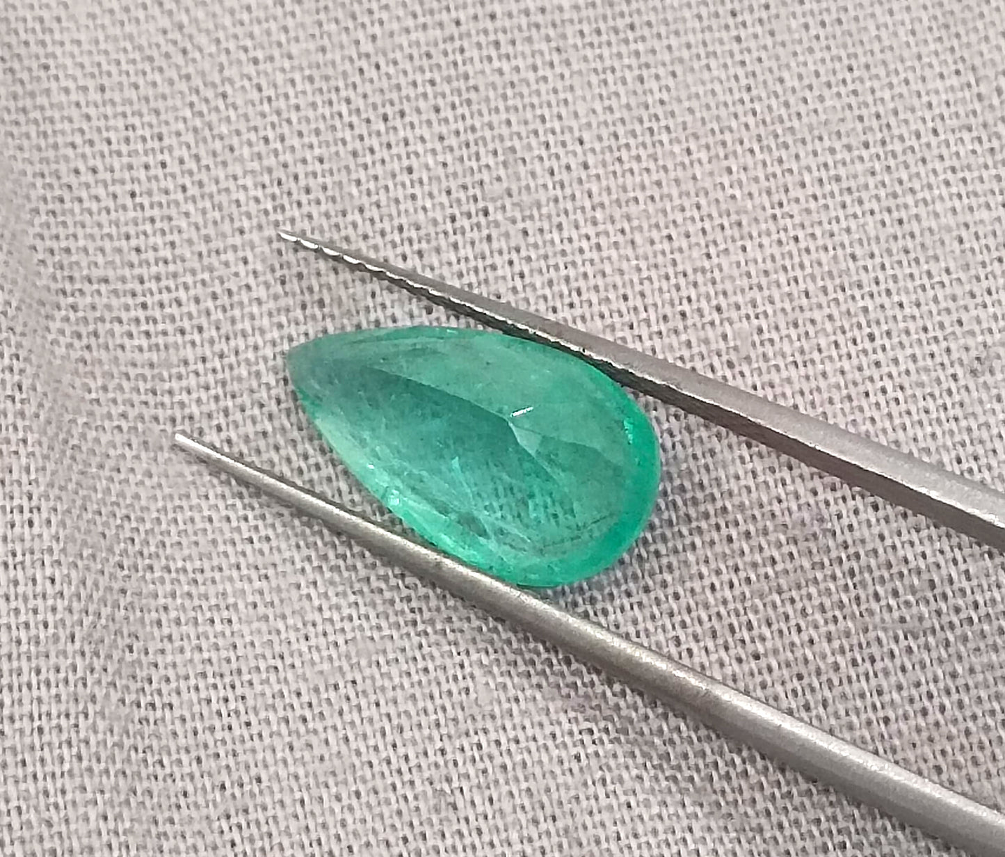 2.72ct Pastel Green Russian Emerald, 100% Natural Gemstones