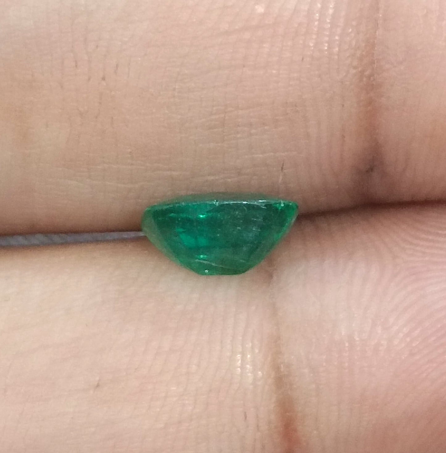 GSI Certified 1.66ct Medium Electric Green Emerald, 100% Natural Gemstone