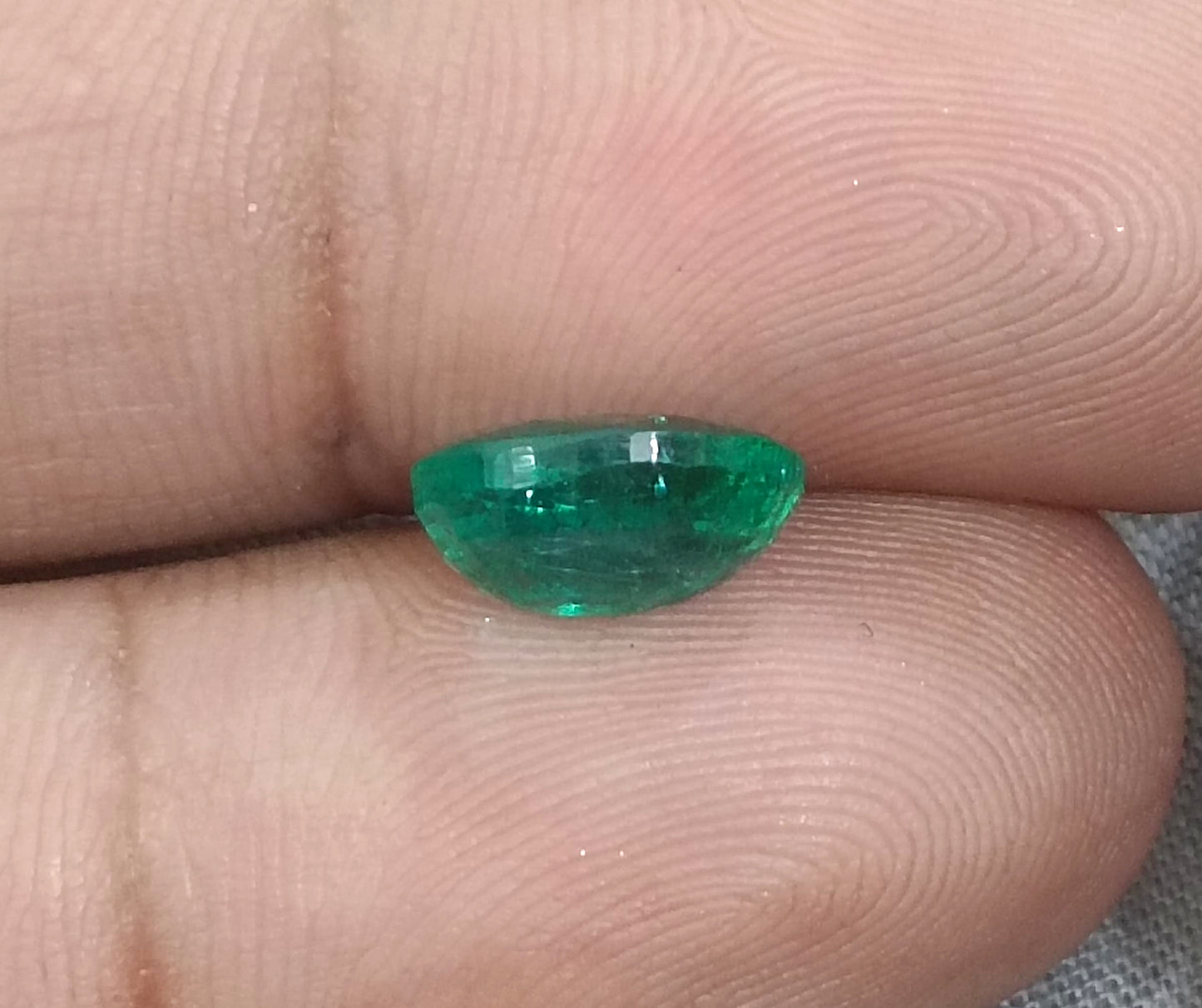 GSI Certified 2.31ct Vivid Medium Green Zambian Emerald, 100% Natural Gemstone