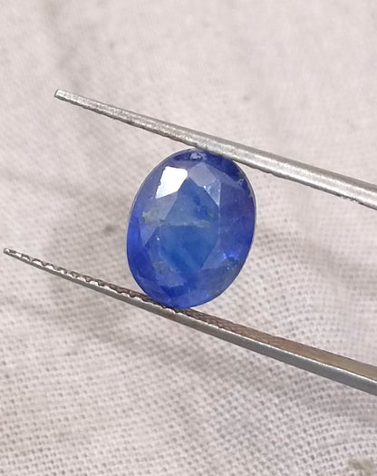 GSI Certified 4.15ct Deep Blue Ceylon Sapphire, 100% Natural Gemstone