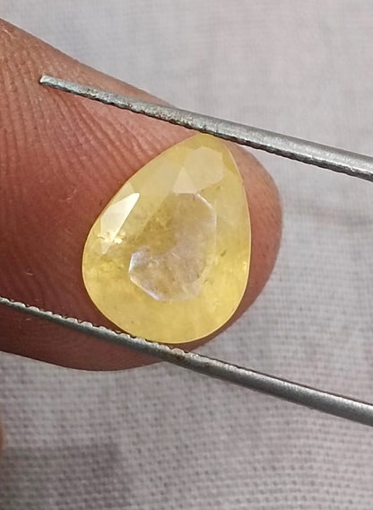 GSI Certified 4.35ct Yellow Sapphire, 100% Natural Untreated Gemstone