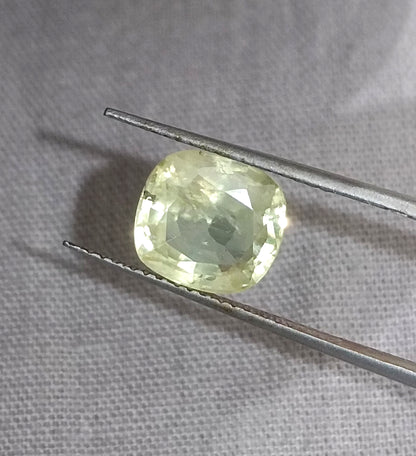 GSI Certified 3.60ct Yellow Sapphire, 100% Natural Untreated Gemstone