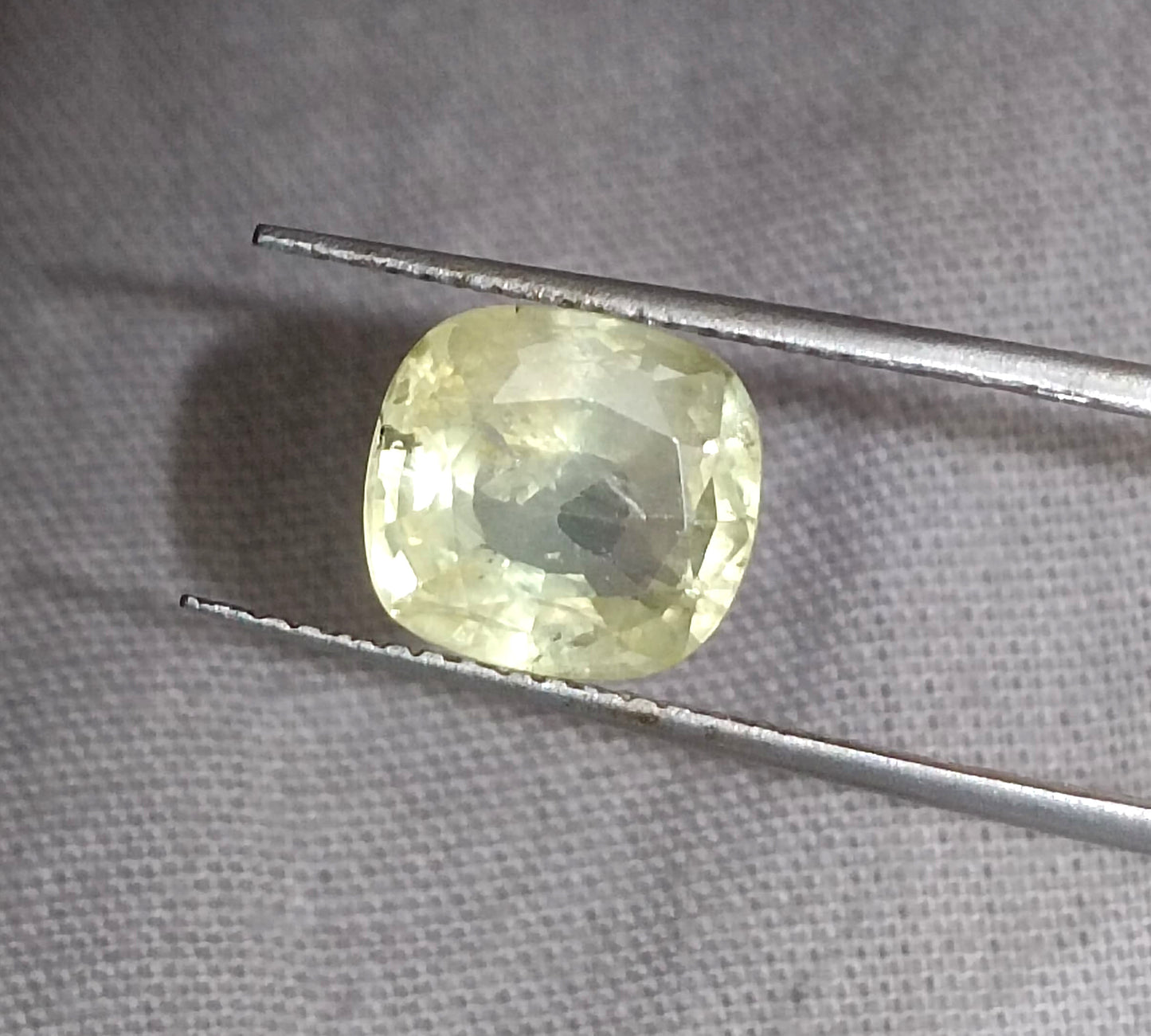 GSI Certified 3.60ct Yellow Sapphire, 100% Natural Untreated Gemstone