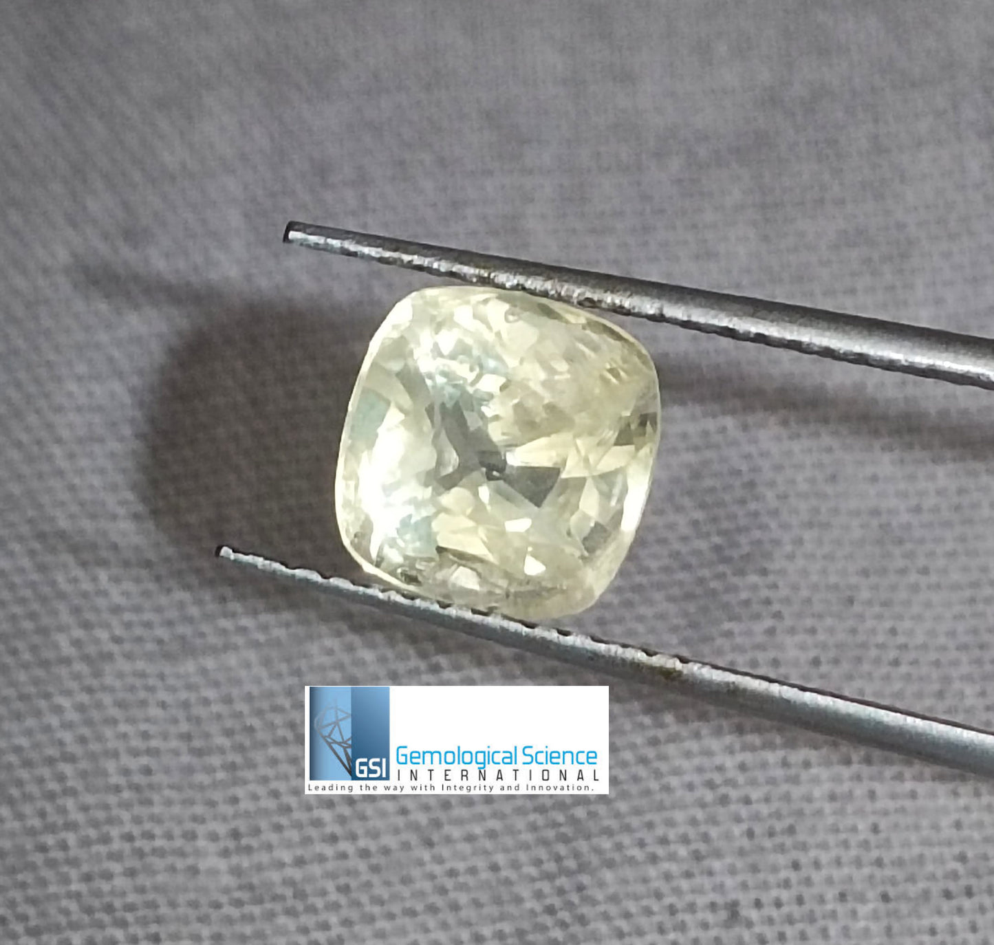 GSI Certified 2.49ct Yellow Ceylon Sapphire, 100% Natural Untreated Gemstone