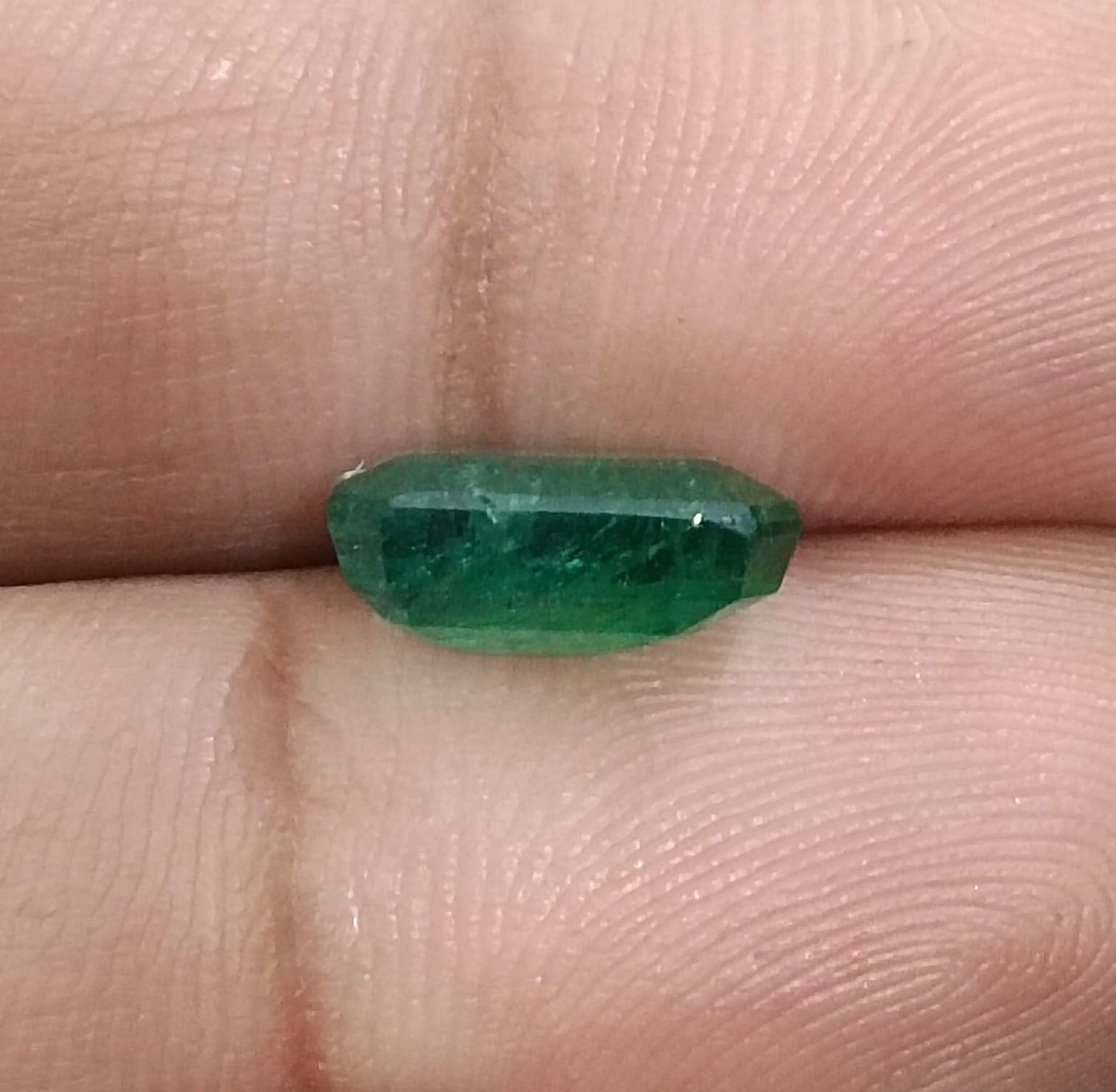 GSI Certified 2.96ct Deep Leaf Green Emerald, 100% Natural Gemstones