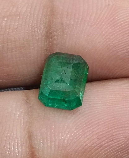 GSI Certified 2.96ct Deep Leaf Green Emerald, 100% Natural Gemstones