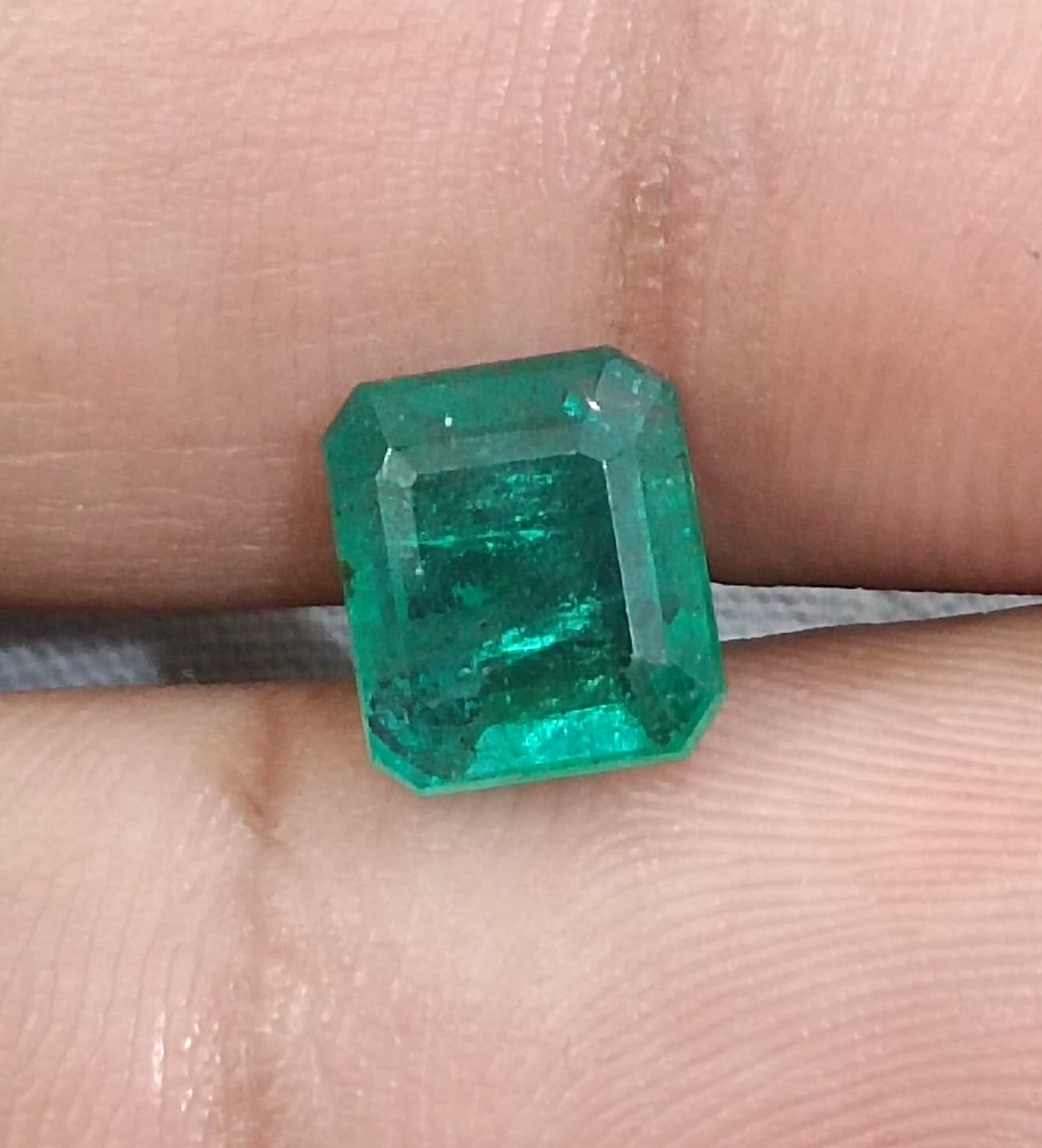 GSI Certified 2.35ct Zambian Emerald, 100% Natural Gemstone