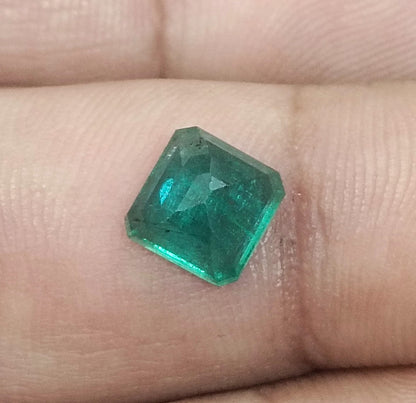 GSI Certified 2.29ct Medium Deep Pure Green Emerald, 100% Natural Gemstones