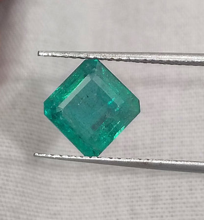 GSI Certified 2.29ct Medium Deep Pure Green Emerald, 100% Natural Gemstones