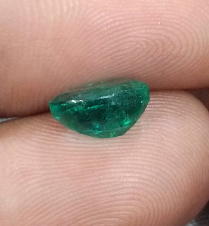 GSI Certified 2.28ct Vivid Green Zambian Emerald, 100% Natural Gemstone