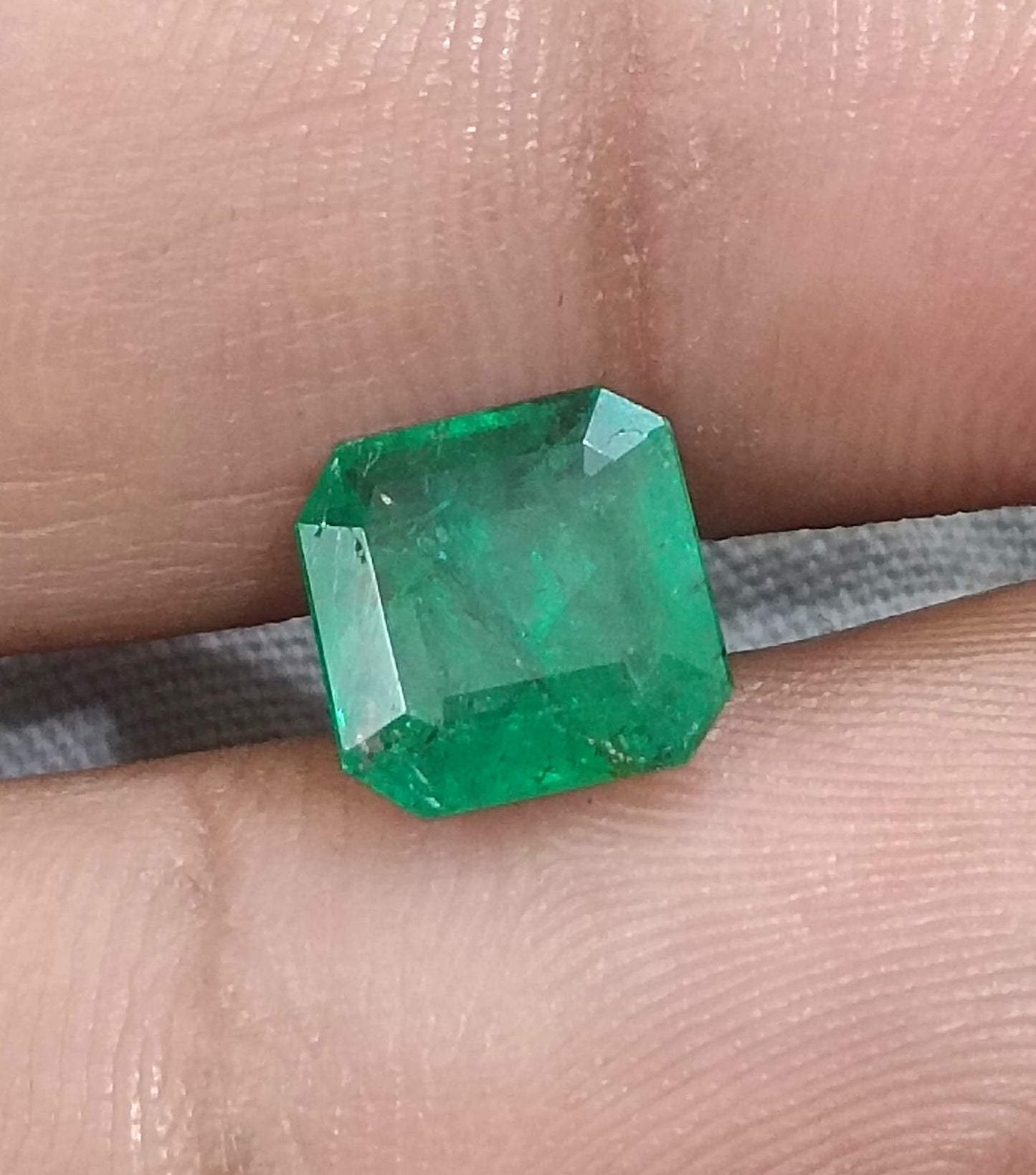 GSI Certified 2.34ct Zambian Emerald, 100% Natural Gemstone