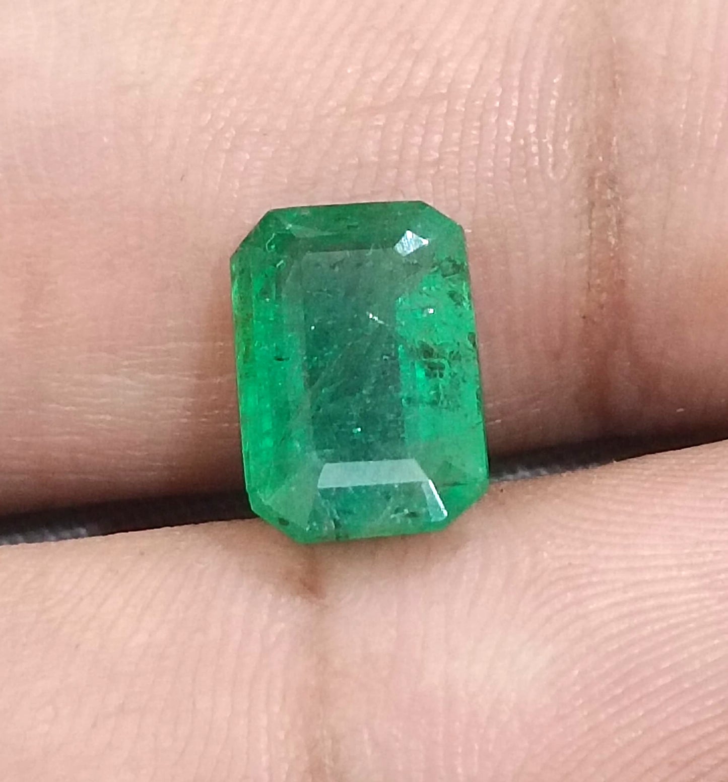 GSI Certified 3.38ct Velvet Green Emerald, 100% Natural Gemstone