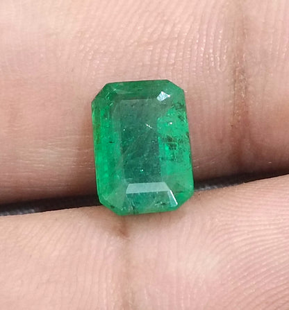 GSI Certified 3.38ct Velvet Green Emerald, 100% Natural Gemstone