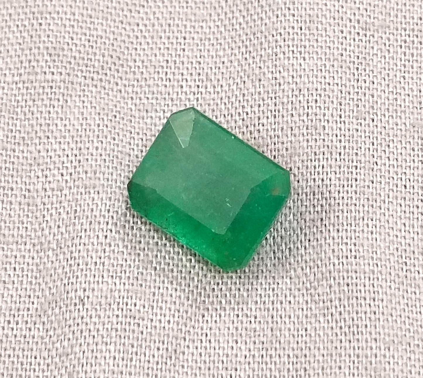 GSI Certified 4.17ct Velvet Green Emerald Natural Earth Mined Gemstone - SMSGEMS 