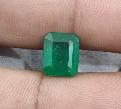 GSI Certified 4.17ct Velvet Green Emerald Natural Earth Mined Gemstone - SMSGEMS 