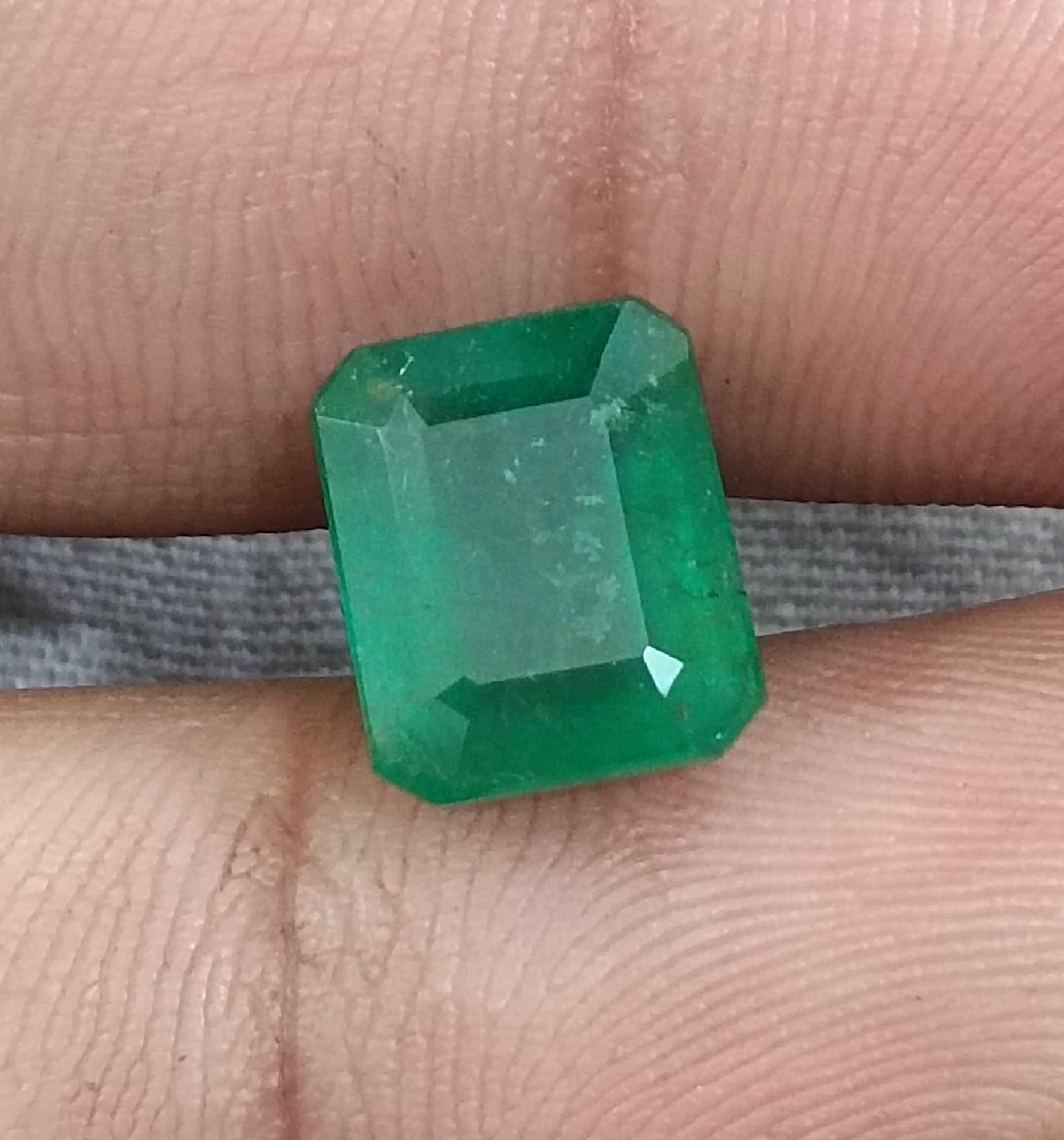 GSI Certified 4.17ct Velvet Green Emerald Natural Earth Mined Gemstone - SMSGEMS 