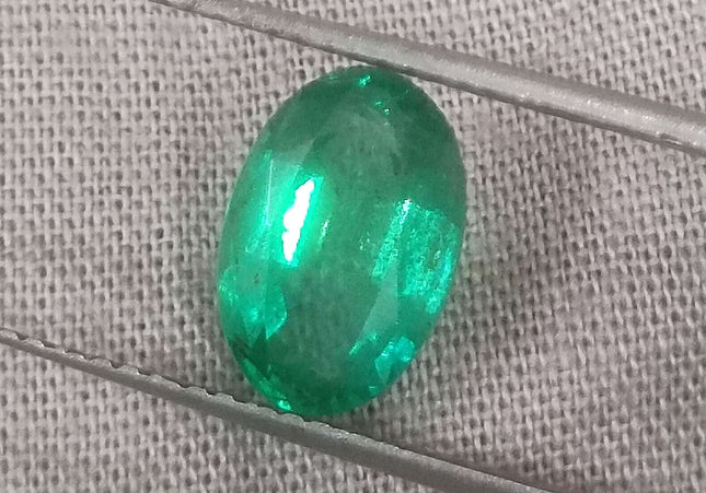 1.96ct GSI Certified Deep Golden Green Swat Emerald Minor Oiled Loose Gemstone
