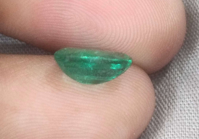 1.96ct GSI Certified Deep Golden Green Swat Emerald Minor Oiled Loose Gemstone