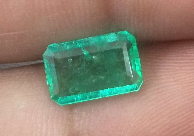 2.05ct GSI USA Certified Medium Light Green Panjshir Emerald Minor Oiled Loose Gemstone