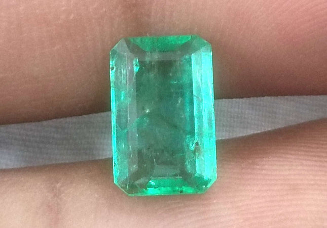 2.05ct GSI USA Certified Medium Light Green Panjshir Emerald Minor Oiled Loose Gemstone
