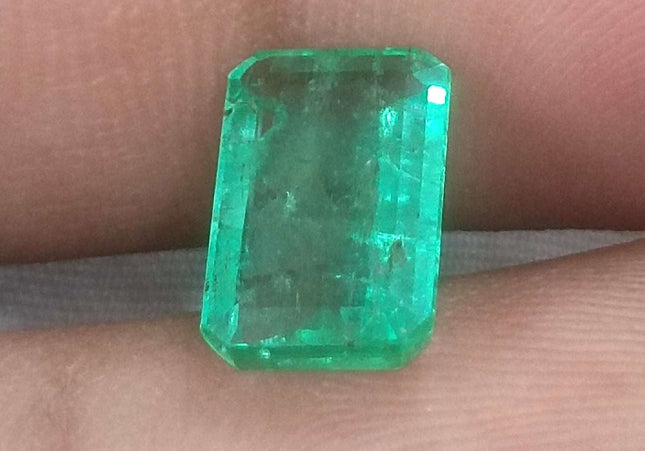 2.05ct GSI USA Certified Medium Light Green Panjshir Emerald Minor Oiled Loose Gemstone