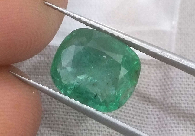3.61ct GSI USA Certified Medium Deep Green Swat Emerald Minor Oiled Loose Gemstone
