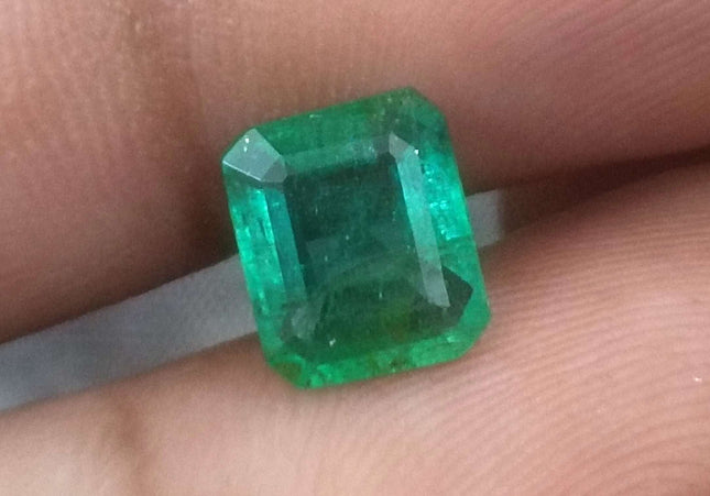 1.97ct GSI Certified Medium Spring Green Zambian Emerald