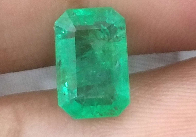 2.27ct GSI Certified Medium Green Panjshir Emerald Minor Oiled Loose Gemstone