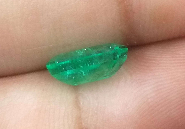 2.27ct GSI Certified Medium Green Panjshir Emerald Minor Oiled Loose Gemstone