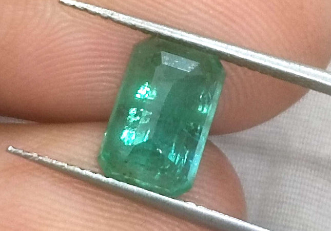 2.35ct GSI Certified Deep Green Zambian Emerald Minor Oiled Loose Gemstone