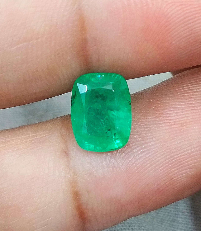 certified 3.19ct Zambian emerald