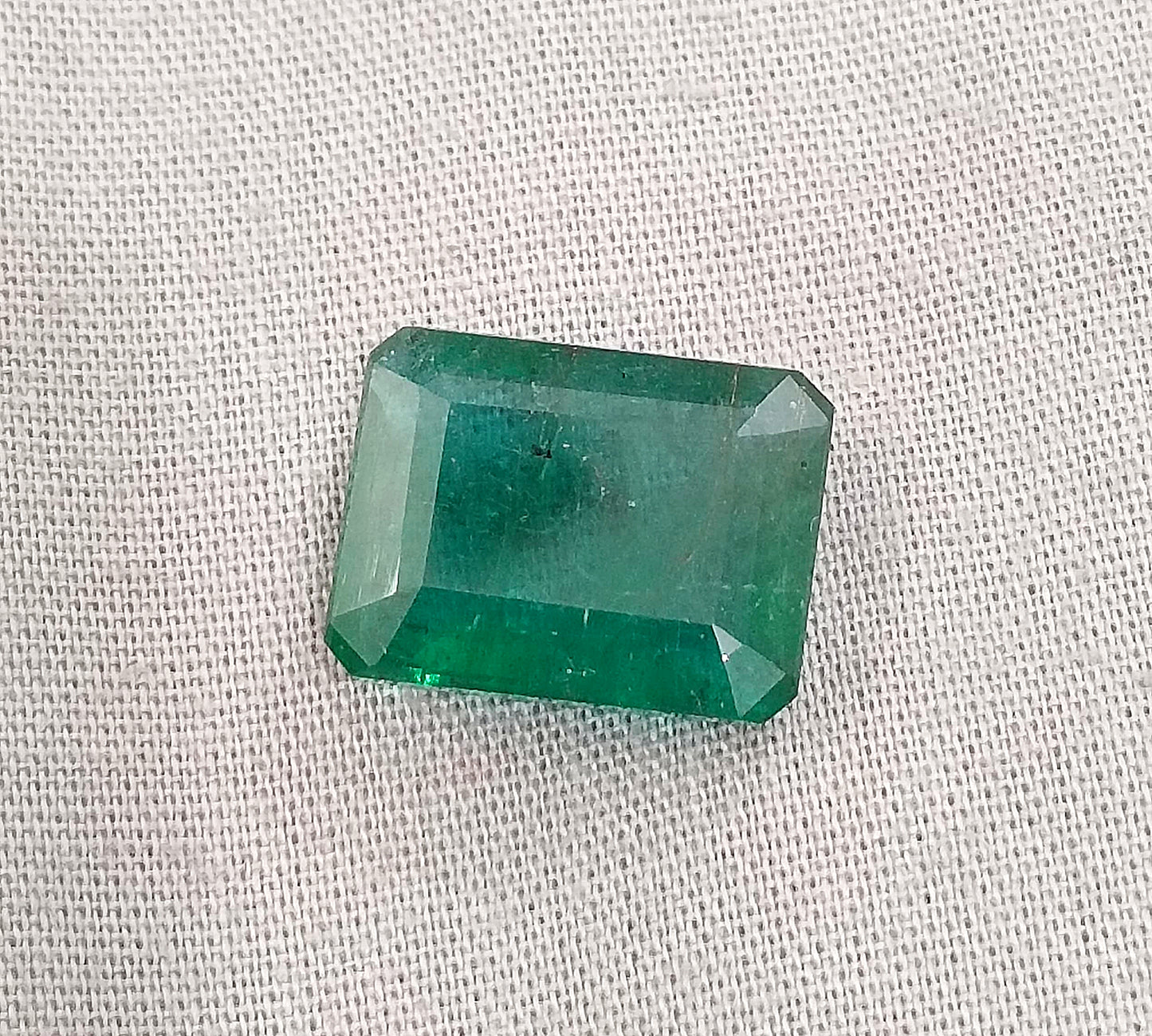 9.63ct Deep Green Emerald, 100% Natural Gemstone