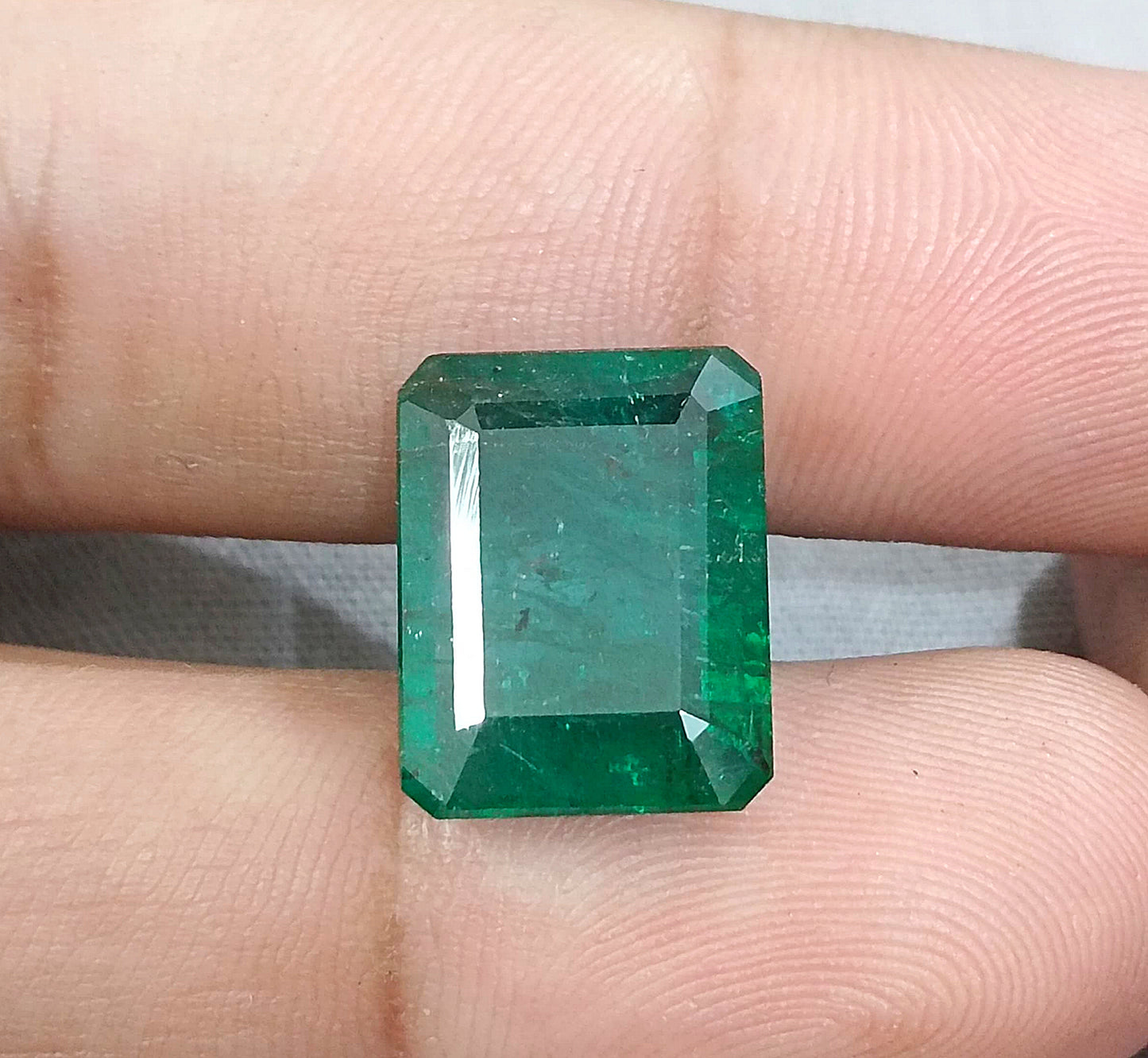 9.63ct Deep Green Emerald, 100% Natural Gemstone