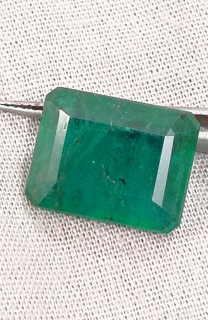 9.63ct Deep Green Emerald, 100% Natural Gemstone