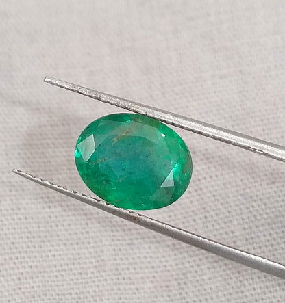 2.52ct Medium Deep Colombian Emerald, 100% Natural Gemstone