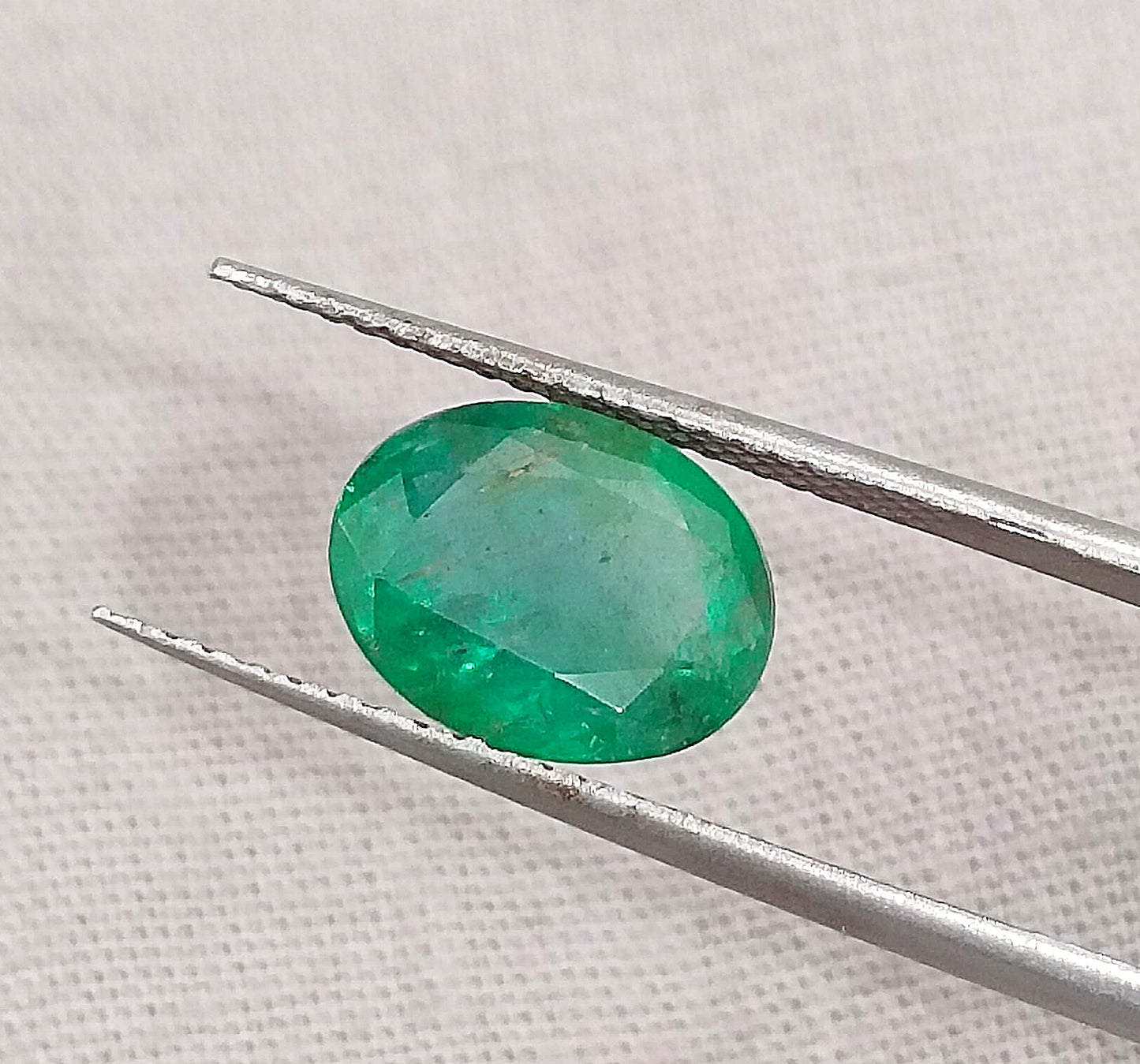 2.52ct Medium Deep Colombian Emerald, 100% Natural Gemstone