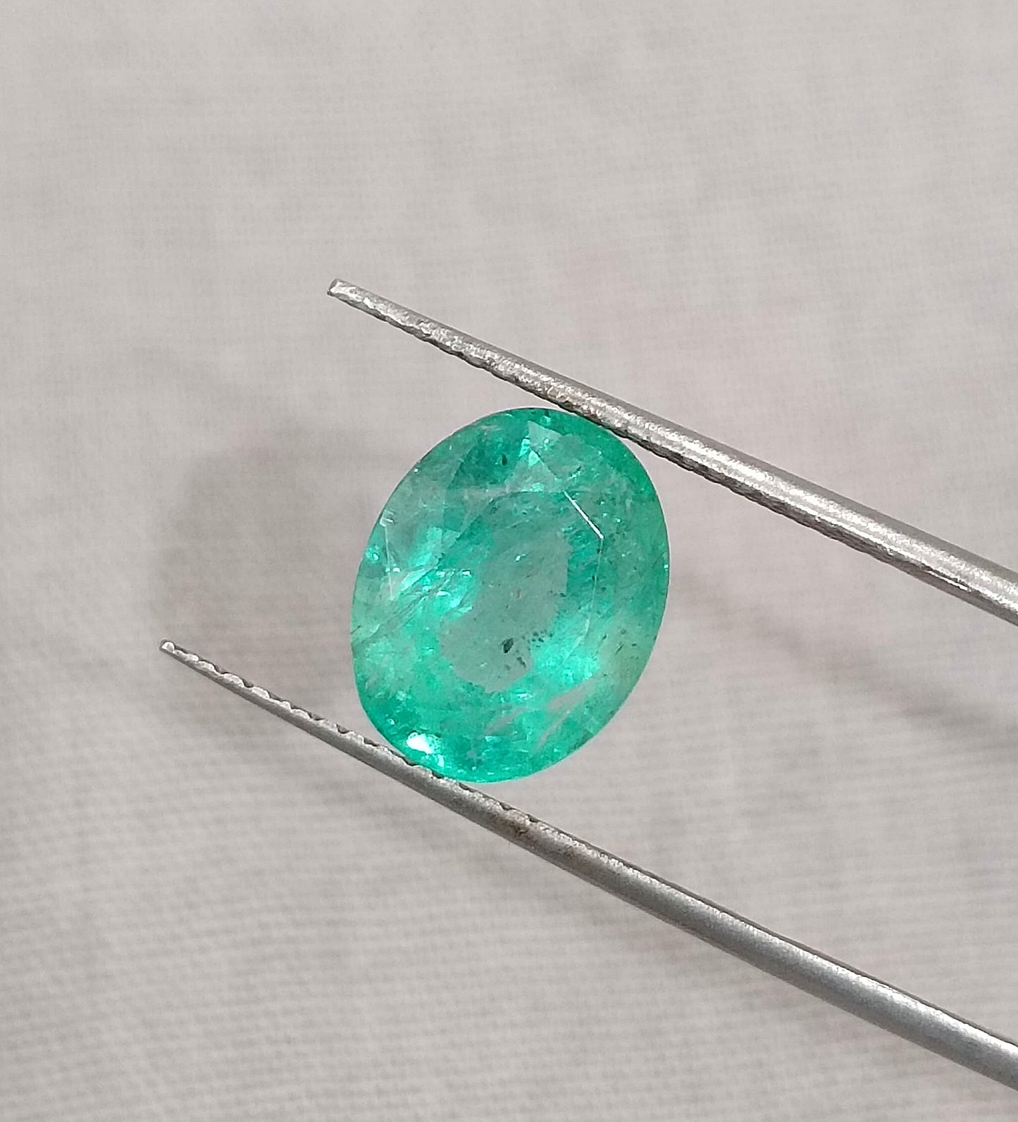 2.76ct Pastel Green Russian Emerald, 100%Natural Gemstones