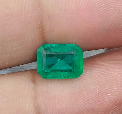 GSI Certified 2.39ct Fine Quality Panjshir Emerald, 100% Natural Gemstone