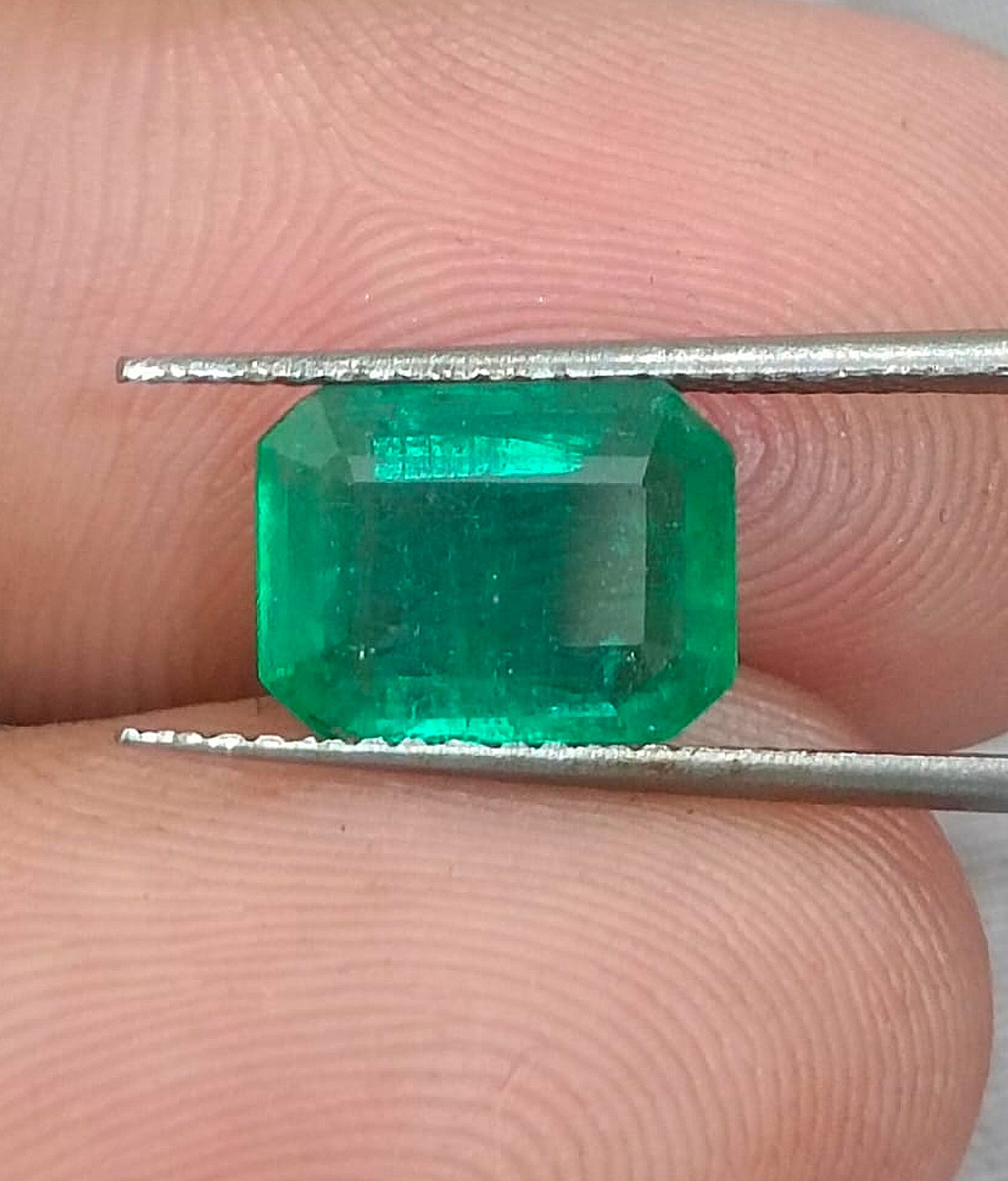 GSI Certified 2.39ct Fine Quality Panjshir Emerald, 100% Natural Gemstone