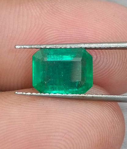 GSI Certified 2.39ct Fine Quality Panjshir Emerald, 100% Natural Gemstone