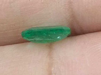 GSI Certified 1.26ct Zambian Emerald, Natural earth mined Gemstone