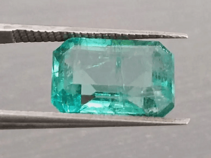 Certified 4.04ct Emerald, Natural Gemstone - SMSGEMS 