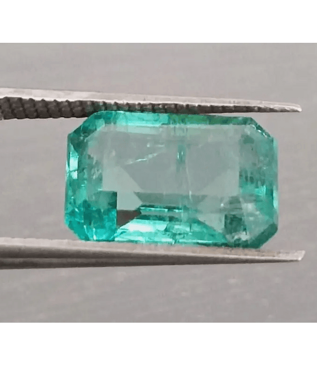 Certified 4.04ct Emerald, Natural Gemstone - SMSGEMS 
