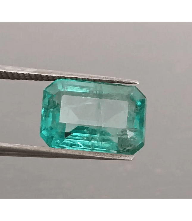 Certified 4.04ct Emerald, Natural Gemstone - SMSGEMS 