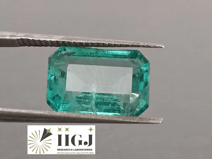 Certified 4.04ct Emerald, Natural Gemstone - SMSGEMS 