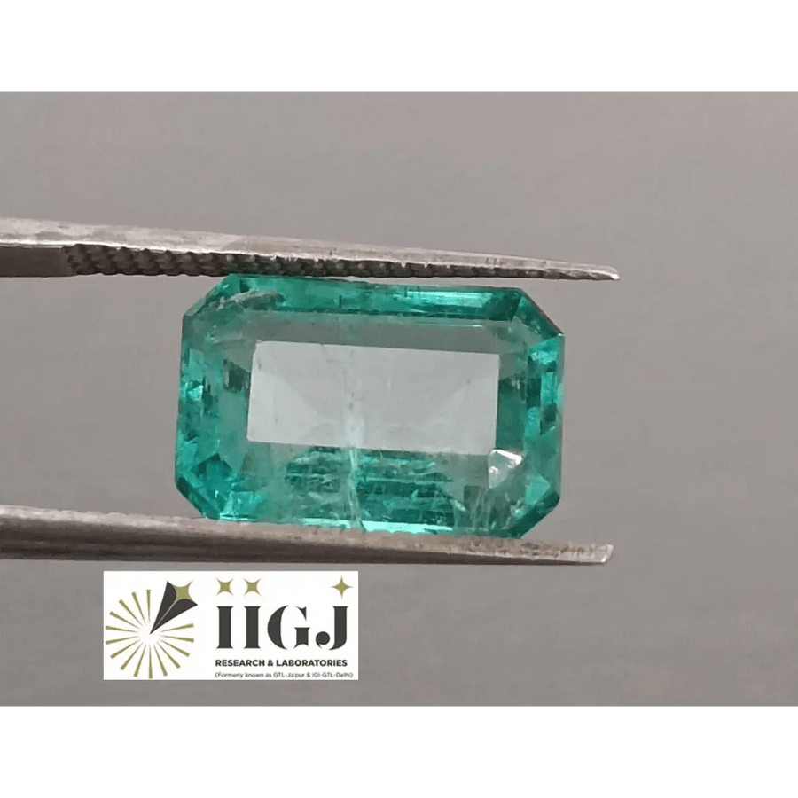 Certified 4.04ct Emerald, Natural Gemstone - SMSGEMS 