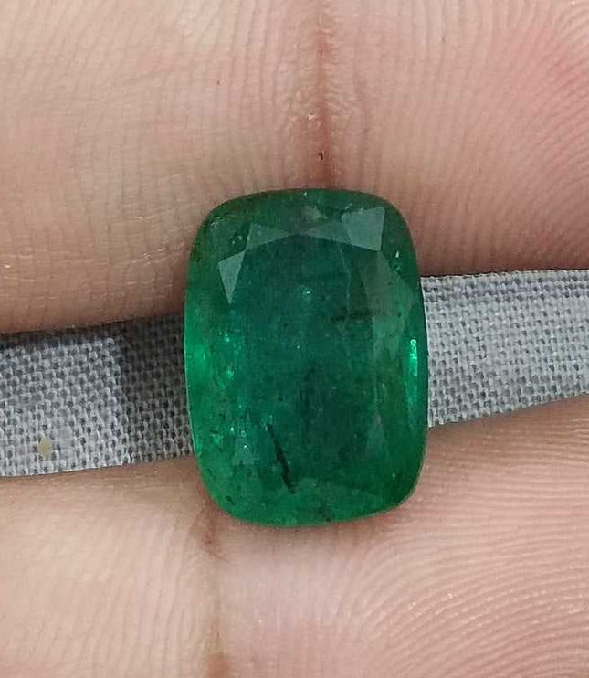 8.60ct GSI Certified Deep Green Swat Emerald