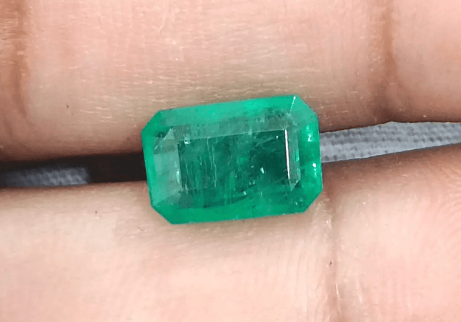 GSI Cerified 3.46ct Zambian Emerald, Natural Gemstone - SMSGEMS 